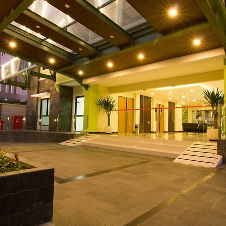 Arkeo Hotel Бандунг Экстерьер фото