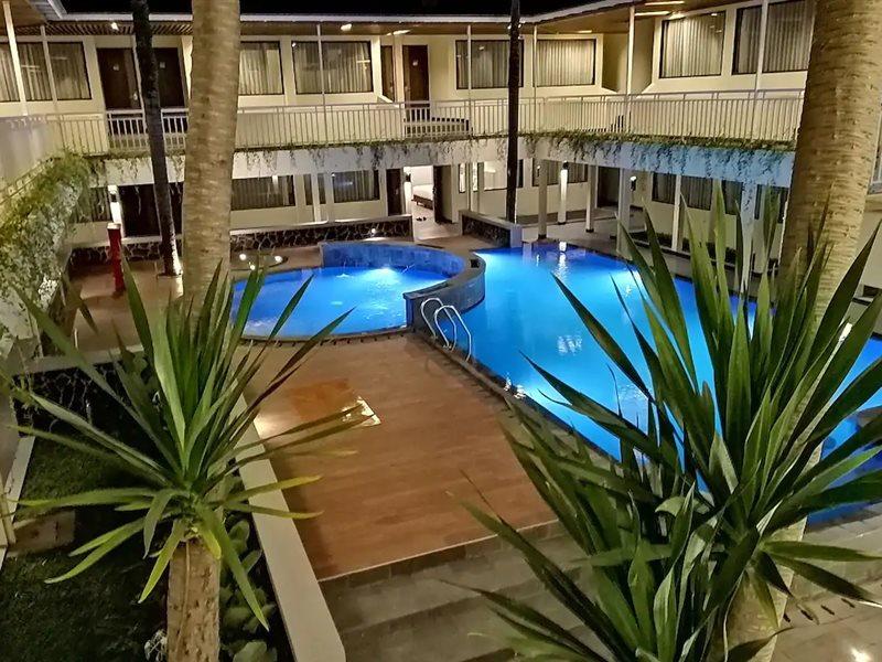 Arkeo Hotel Бандунг Экстерьер фото