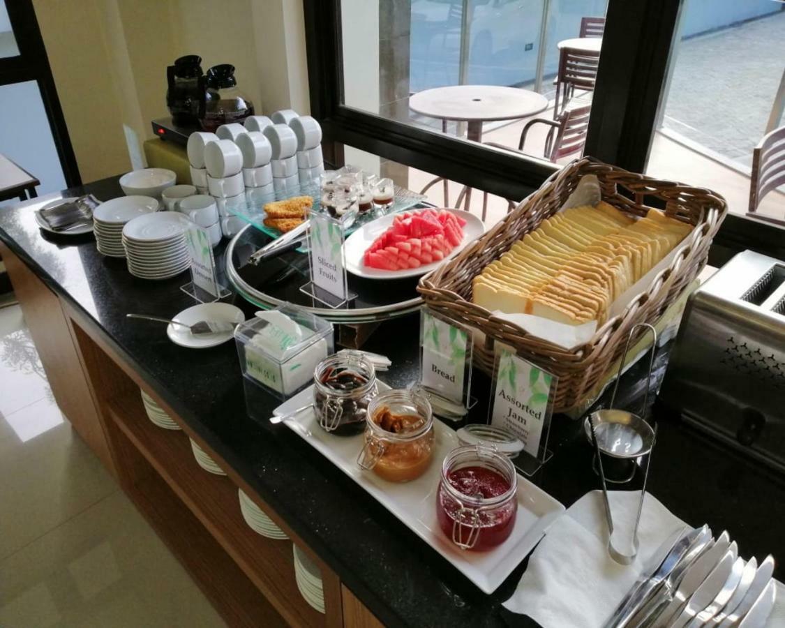Arkeo Hotel Бандунг Экстерьер фото