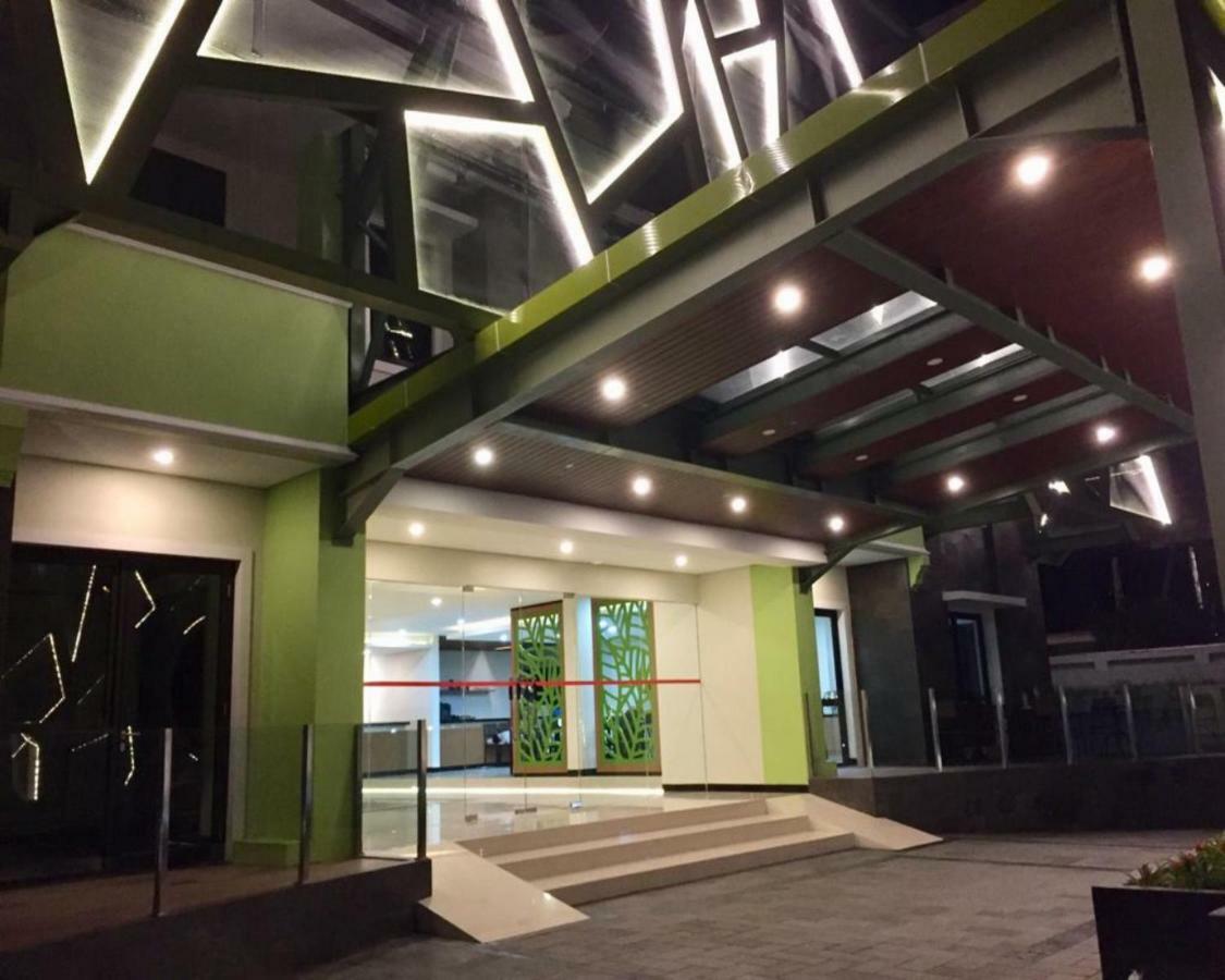 Arkeo Hotel Бандунг Экстерьер фото