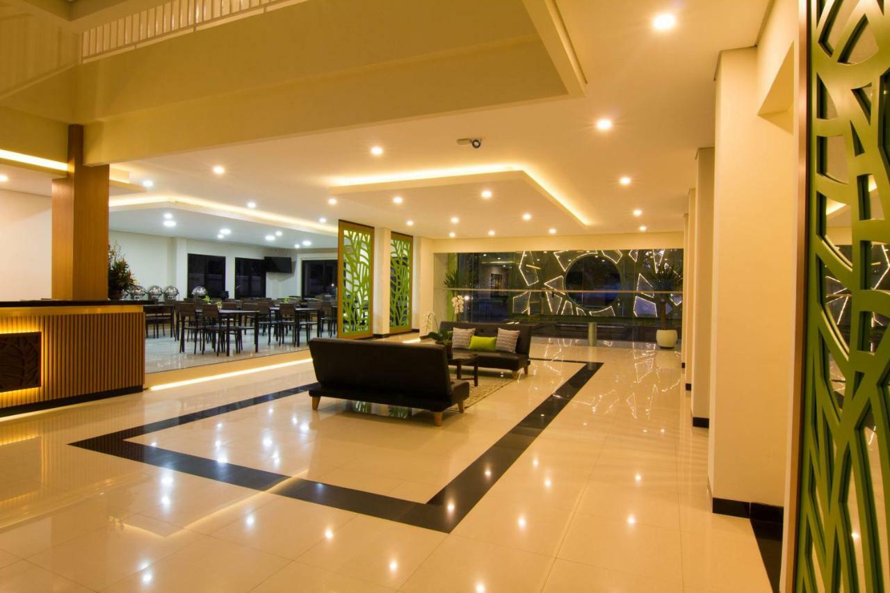 Arkeo Hotel Бандунг Экстерьер фото